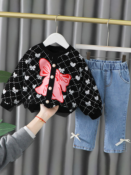 Gyerekkészlet gombokkal és szalagos rátéttel