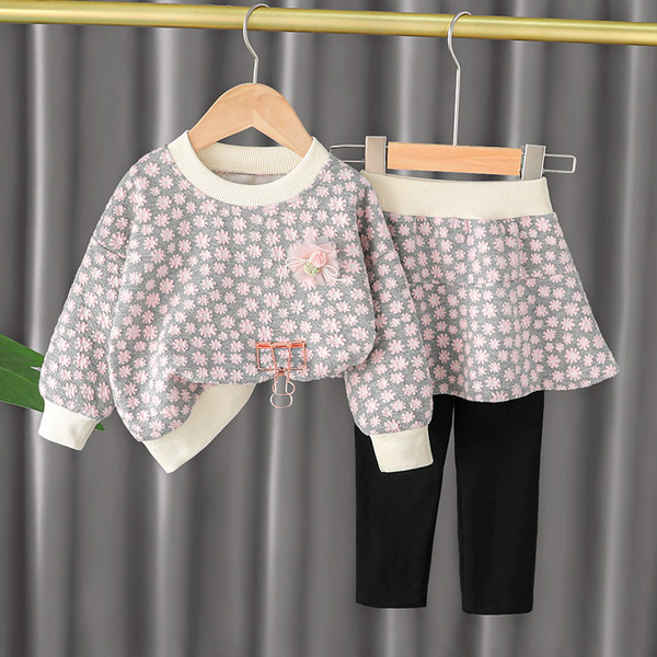 Moodne lastekomplekt tüdrukutele