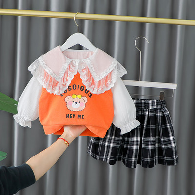 Moekas aplikatsiooniga ruudulisest seelikust ja pluusist tüdrukute komplekt