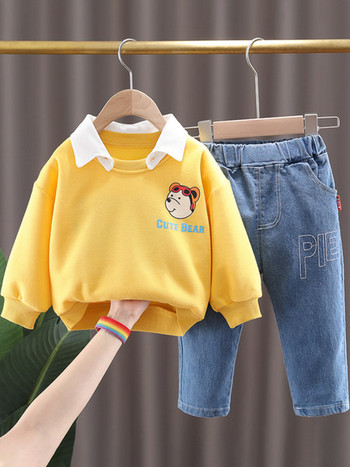Детски комплект за момчета от две части блуза с апликация и дънки 
