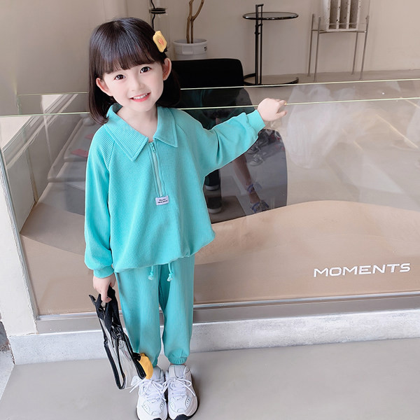 Kaheosaline laste spordikomplekt tüdrukutele