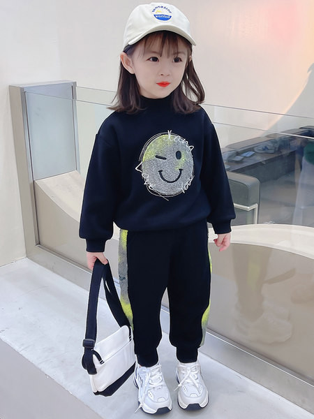 Καθημερινό παιδικό σετ  με κέντημα