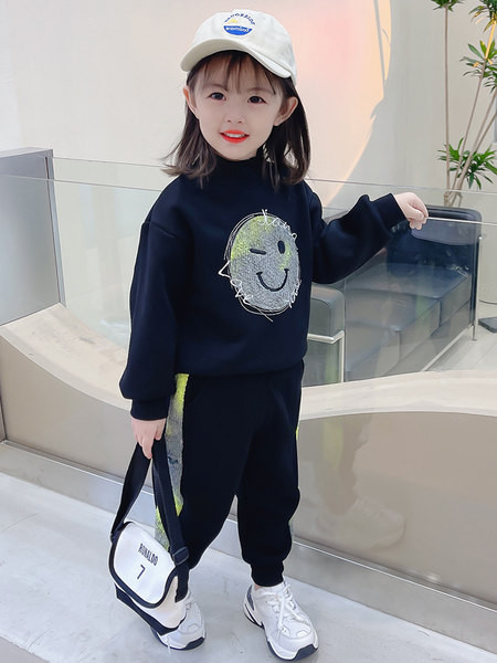 Καθημερινό παιδικό σετ  με κέντημα