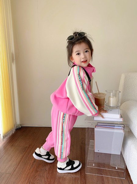 Αθλητικό και καθημερινό παιδικό σετ  για κορίτσια