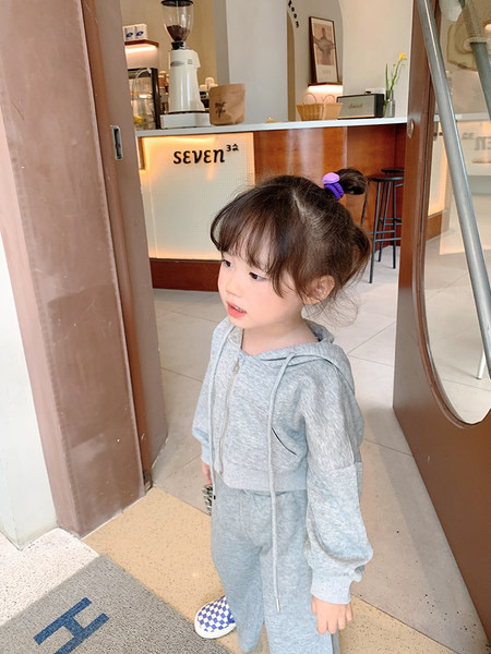 Új modell sportos gyerek szett lányoknak szürke színben