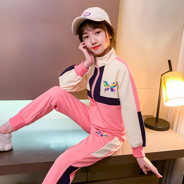 Kahest osast koosnev laste spordikomplekt