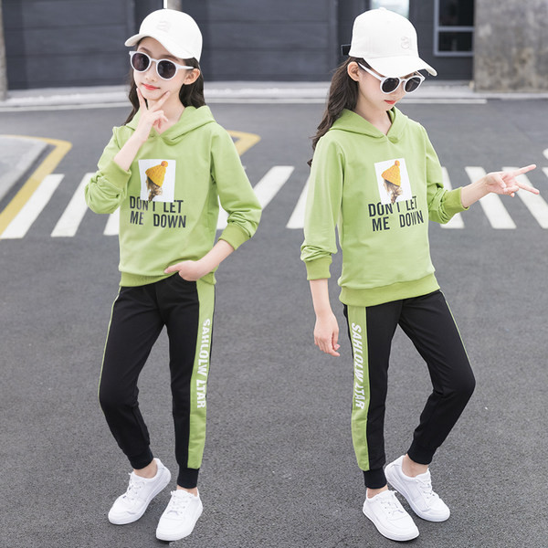 Dječji komplet za djevojčice iz dva dijela sa bluzom sa kapuljačom i tajicama sa natpisom