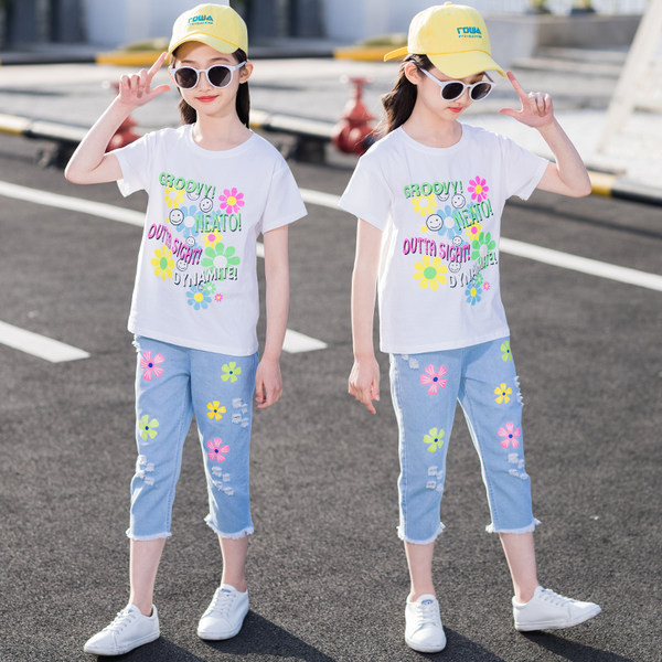 Dječji komplet traperice i majica - za djevojčice