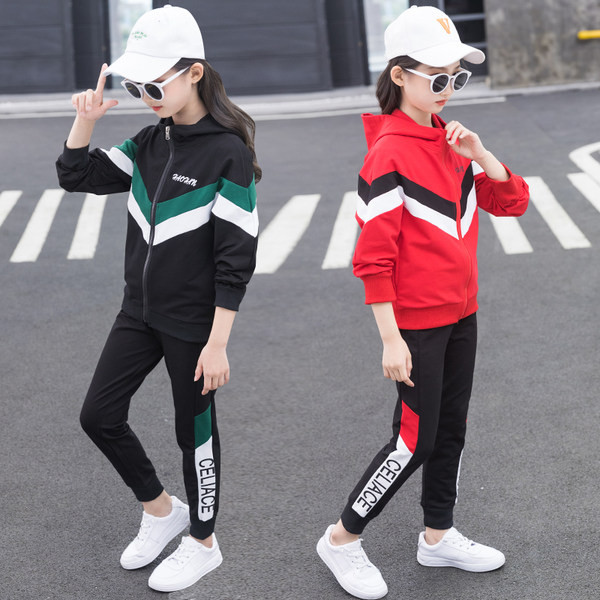 Γυναικείο σετ σε μαύρο και κόκκινο χρώμα