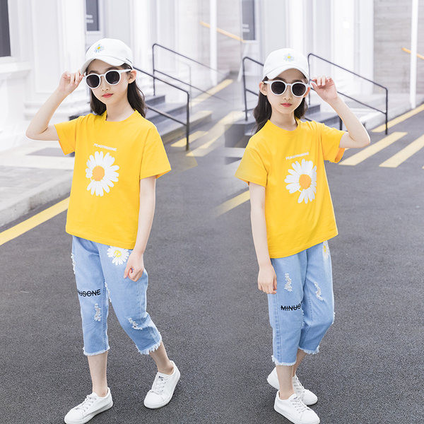 Dječji komplet bluza s aplikacijom i traperice