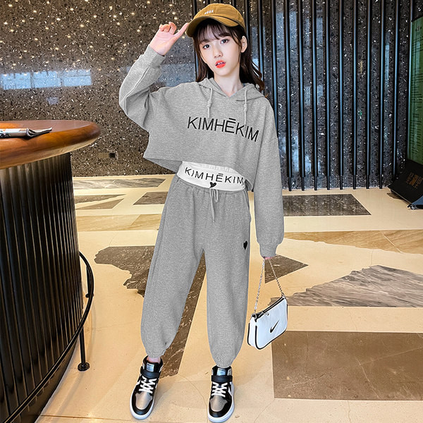 Napi, kapucnis gyerekkészlet lányoknak