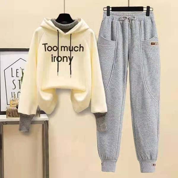 Dječji sportski set iz dva dijela sa vezicama