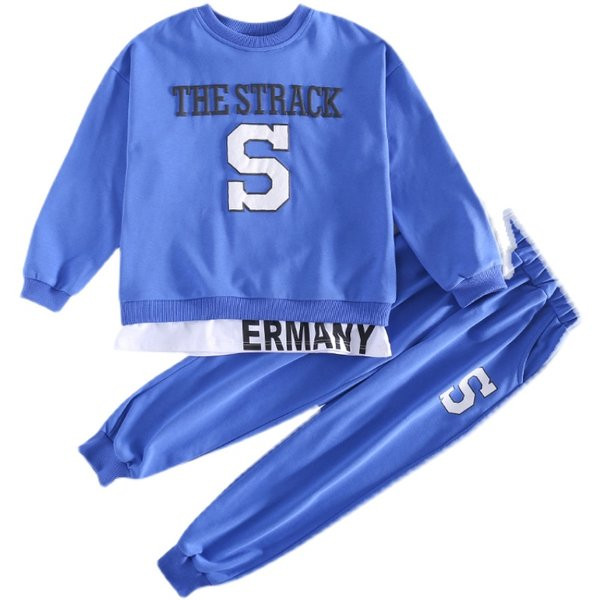 Gyermek sport szett fehérneműből és blúzból hímzéssel