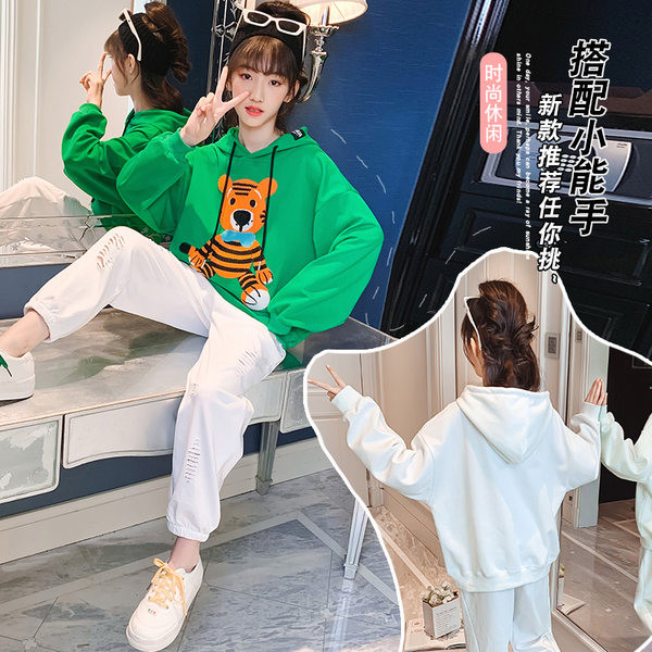 Παιδικό σετ με κουκούλα σε δύο χρώματα κατάλληλο για κορίτσια