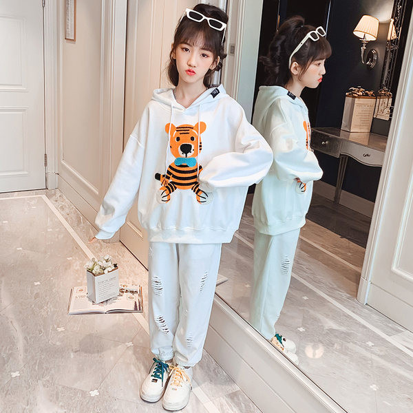 Παιδικό σετ με κουκούλα σε δύο χρώματα κατάλληλο για κορίτσια