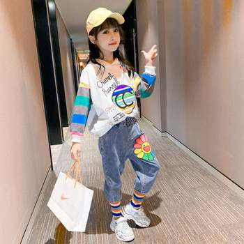 Ежедневен детски комплект от блуза с апликация и дънки