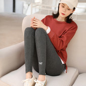 Γυναικείο κολάν με κέντημα και ψηλό γιακά