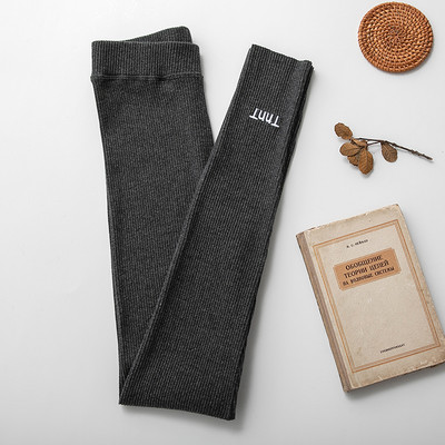 Γυναικείο κολάν με κέντημα και ψηλό γιακά