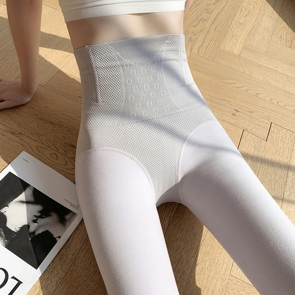 Ženski čisti model klinastog kroja s visokim strukom