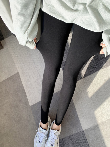 Спортно-ежедневен дамски клин с висока талия