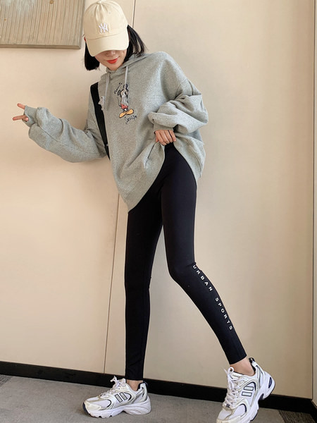 Спортно-ежедневен дамски клин с висока талия