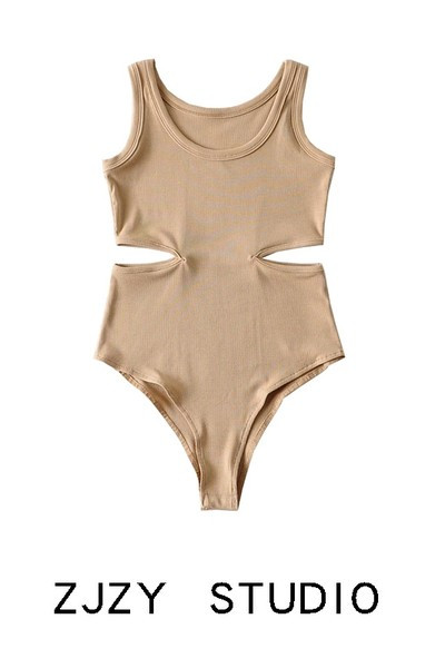 Moderni ženski bodi s izrezanim dijelovima