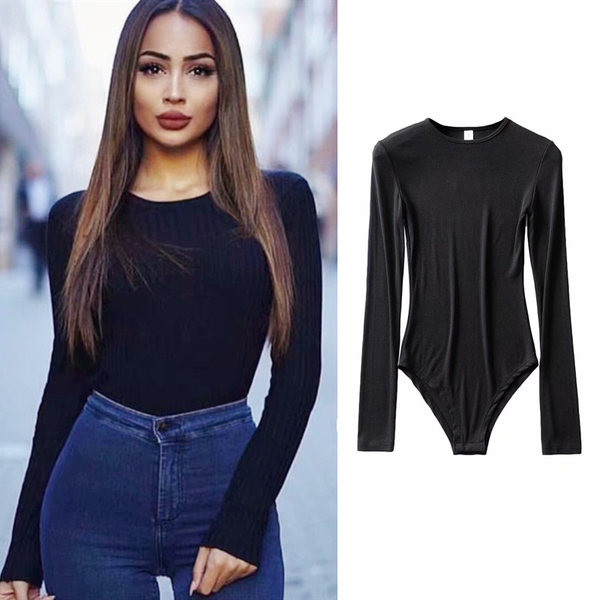 Γυναικείο κορμάκι με οβάλ λαιμόκοψη και μακριά μανίκια