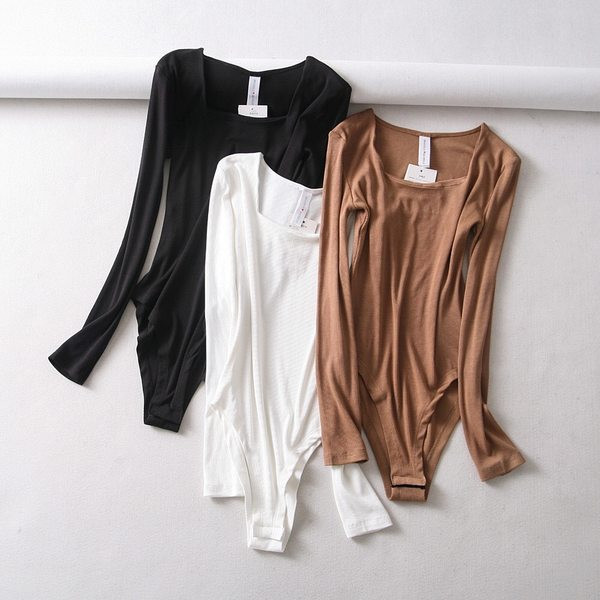 Naiste puuvillane pikkade varrukate ja kandilise kaelusega bodi