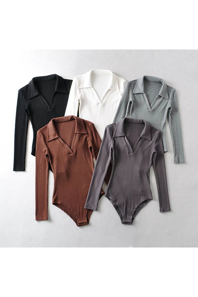 Γυναικείο βαμβακερό κορμάκι με λαιμόκοψη και γιακά spitz