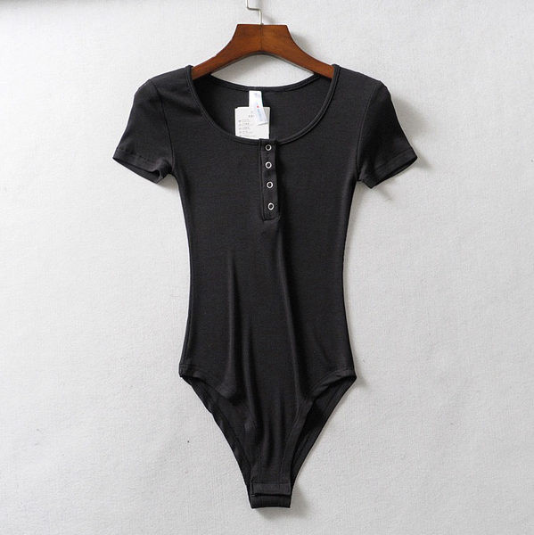 Napi női body gombokkal és rövid ujjúval
