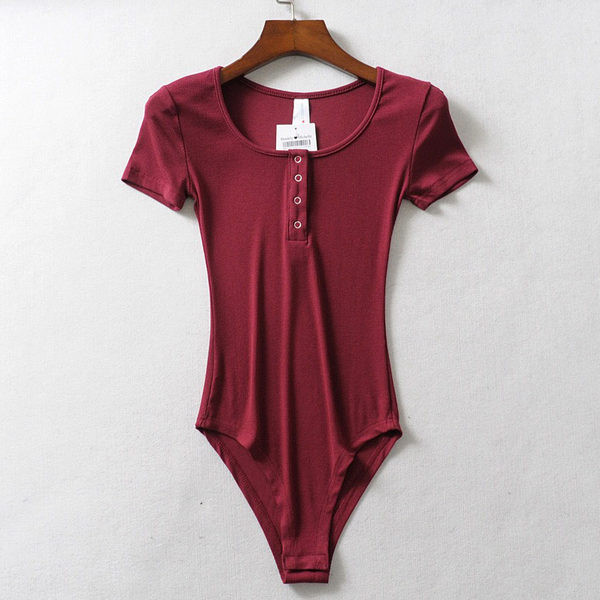 Napi női body gombokkal és rövid ujjúval