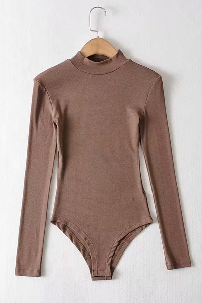 Új modell női egyszínű póló kerek nyakkivágással - több színben