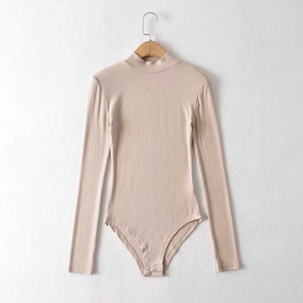 Új modell női egyszínű póló kerek nyakkivágással - több színben