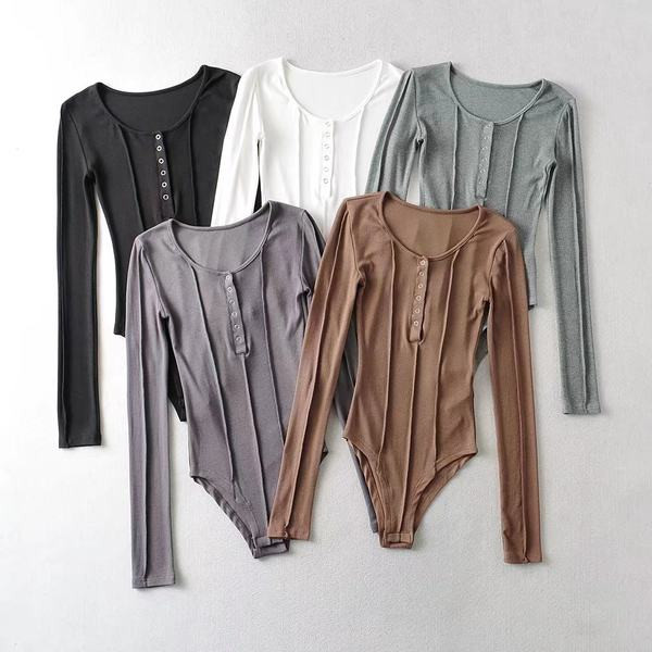 Testre szabott pamut test gombokkal