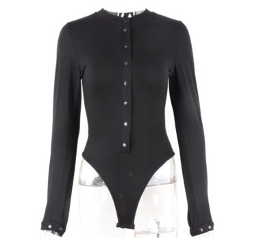 Nööpide ja ovaalse kaelusega igapäevane body