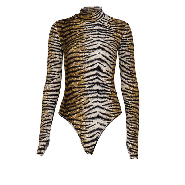 Leopardimustri ja polo kraega naiste keha