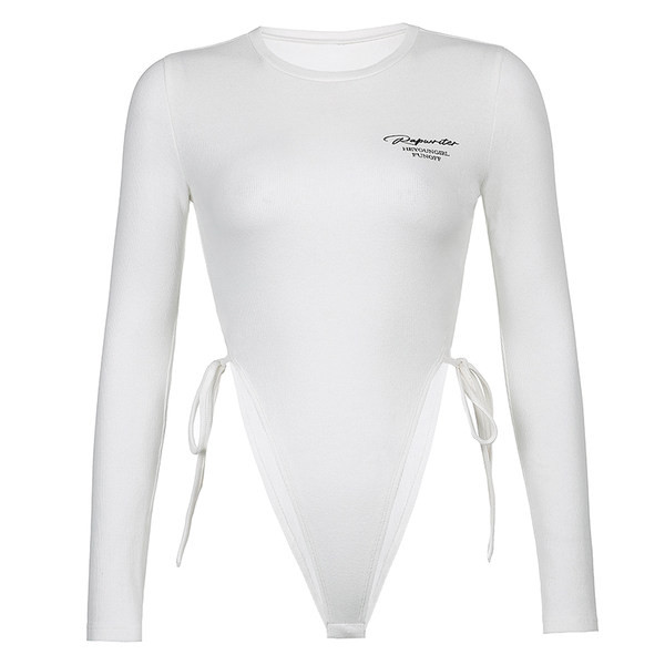 Naiste keha lipsudega valge ja must - kaks mudelit