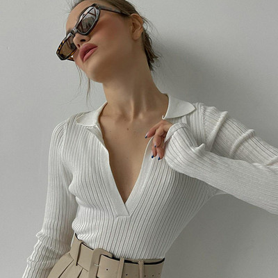 Naiste velvetist bodi ja spits-kaelus kolmes värvitoonis