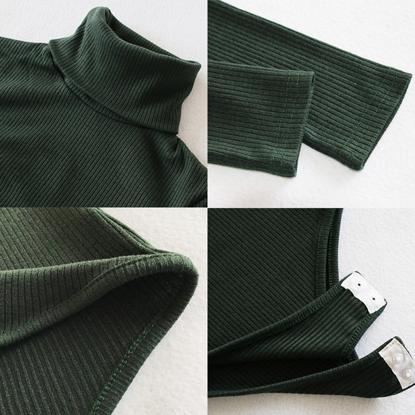 Női testtiszta modell magas gallérral és hosszú ujjakkal