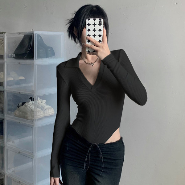 Igapäevane naiste keha spits-kaelusega tavaline mudel