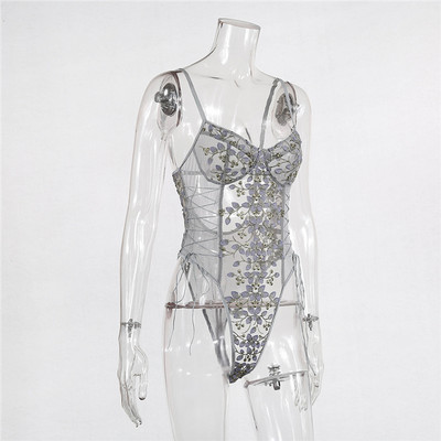 Μοντέρνο διχτυωτό κορμάκι με κέντημα και κορδόνια