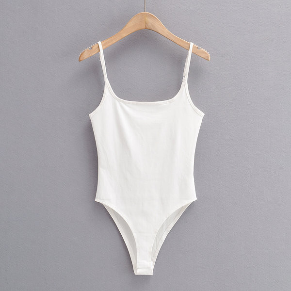 Női test vékony állítható pántokkal