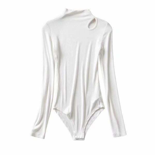 Καθημερινό γυναικείο κορμάκι με κομμένο μέρος