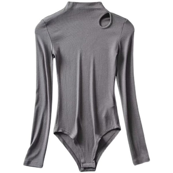 Καθημερινό γυναικείο κορμάκι με κομμένο μέρος