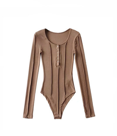 Nööpide ja ümara kaelusega naiste body