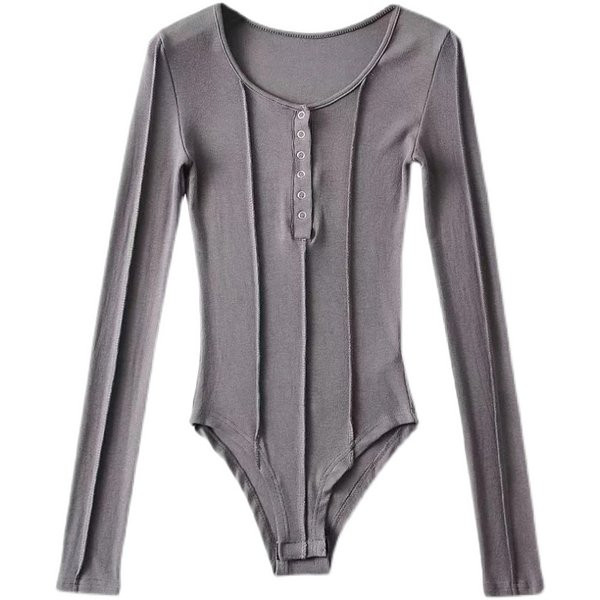 Nööpide ja ümara kaelusega naiste body