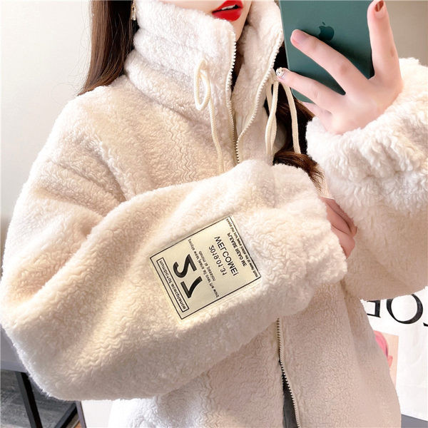 Γυναικείο πουπουλένιο φούτερ με φερμουάρ και έμβλημα στο μανίκι