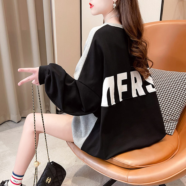 Széles női blúz mackóval