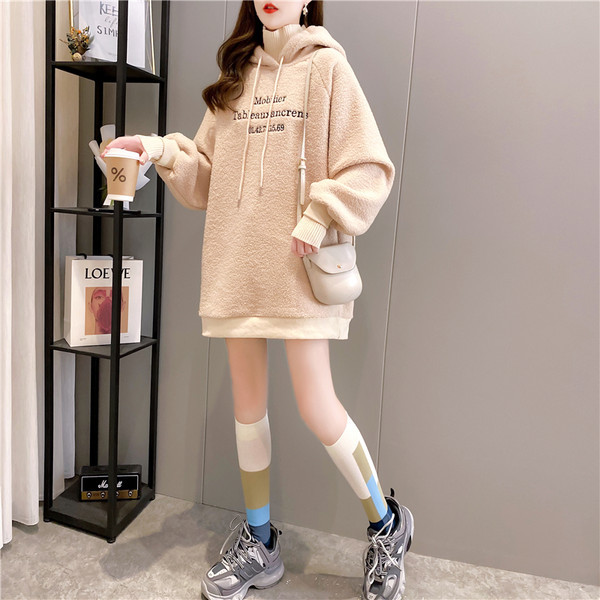 Γυναικείο φαρδύ φούτερ με κουκούλα - κατάλληλο για το χειμώνα