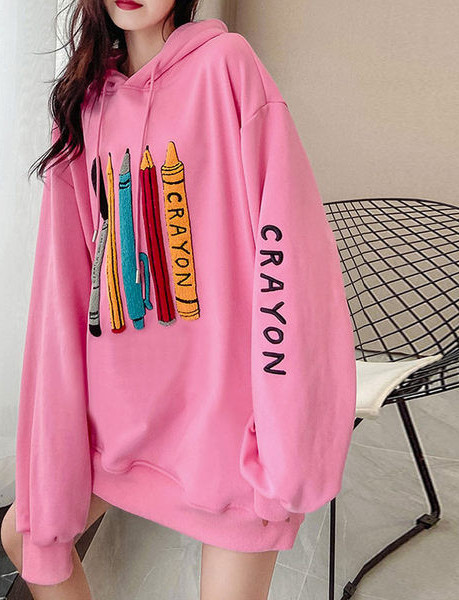 Női napi pulóver kapucnival és rátéttel